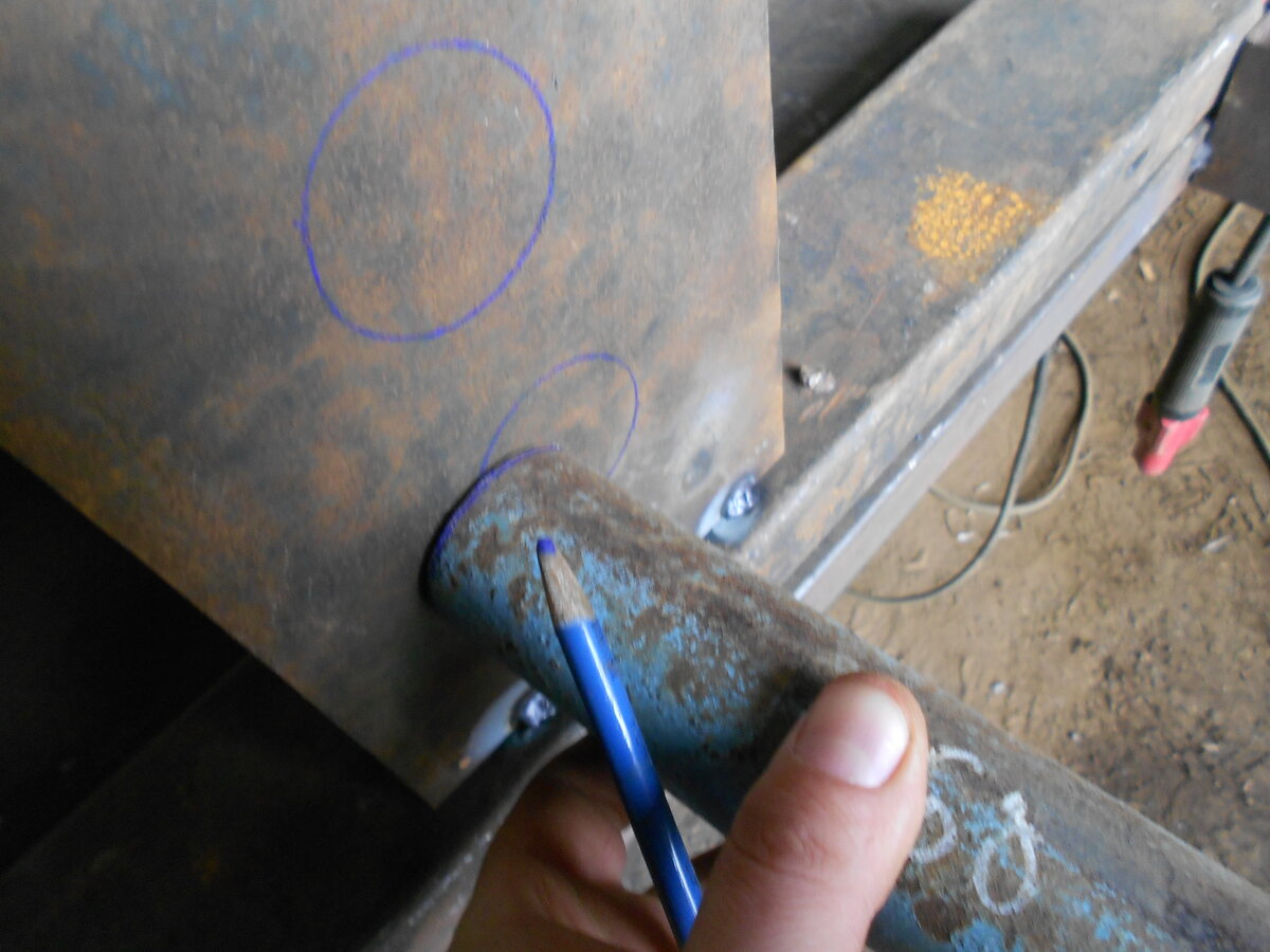 Soudage électrique des tuyaux de chauffage: technologie et assemblage d'éléments pour une couture lisse