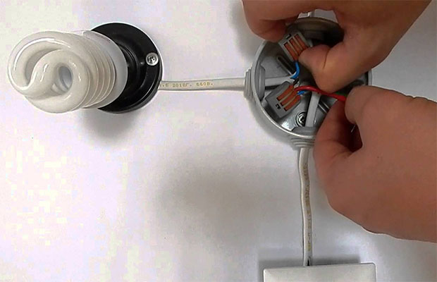 La lampe LED ne s'allume pas