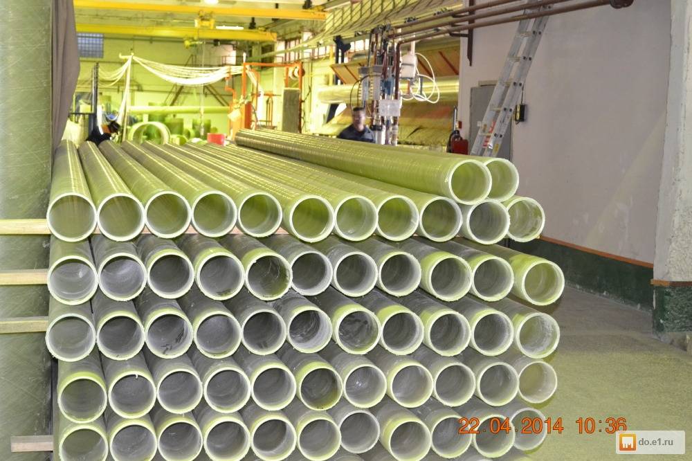 Tuyaux en fibre de verre: types, caractéristiques des produits et leur application