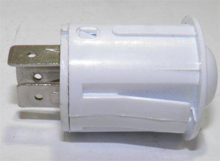 Pourquoi l'auto-allumage d'une cuisinière à gaz clique constamment et s'allume spontanément: les pannes et leur réparation