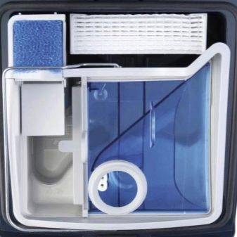 Examen de l'aspirateur de lavage Tomas Twin Panther: un break de la série économique