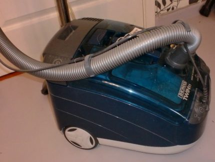 Classement du top 10 des meilleurs aspirateurs laveurs avec aquafiltre + conseils aux acheteurs