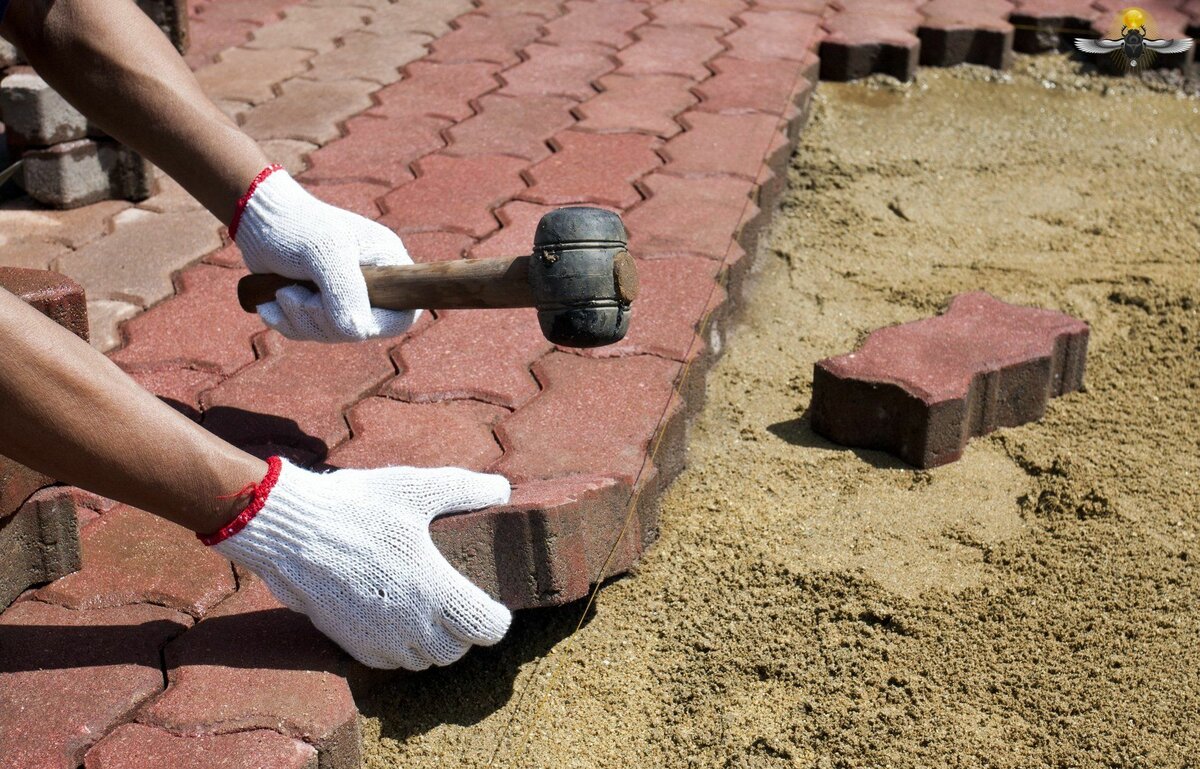 Tuiles, modules de treillis et platelage en plastique pour allées de jardin