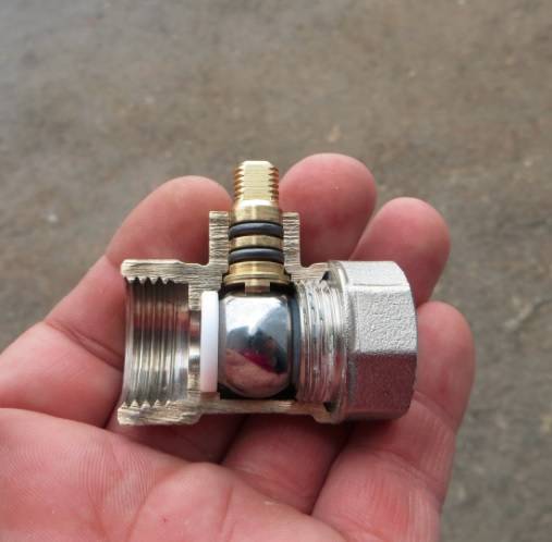 Classification des robinets pour radiateurs + technologie pour leur installation