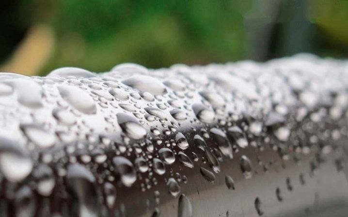 Comment faire de la plomberie dans le pays de vos propres mains