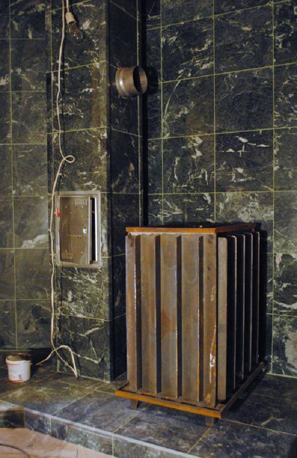 Comment faire un poêle en brique et en métal pour un bain