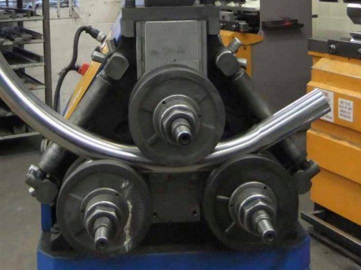 Comment plier un tuyau profilé de vos propres mains sans outils spéciaux