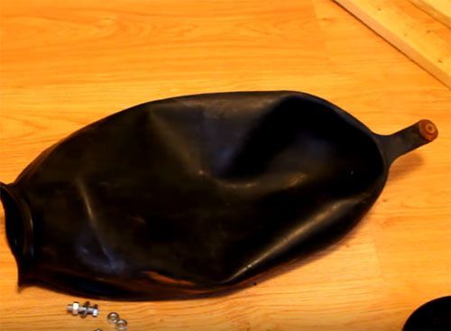 Séquence de montage de l'accumulateur VAREM UO24