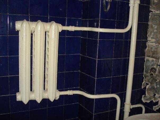 Où est la colonne montante dans la stalinka à cinq étages