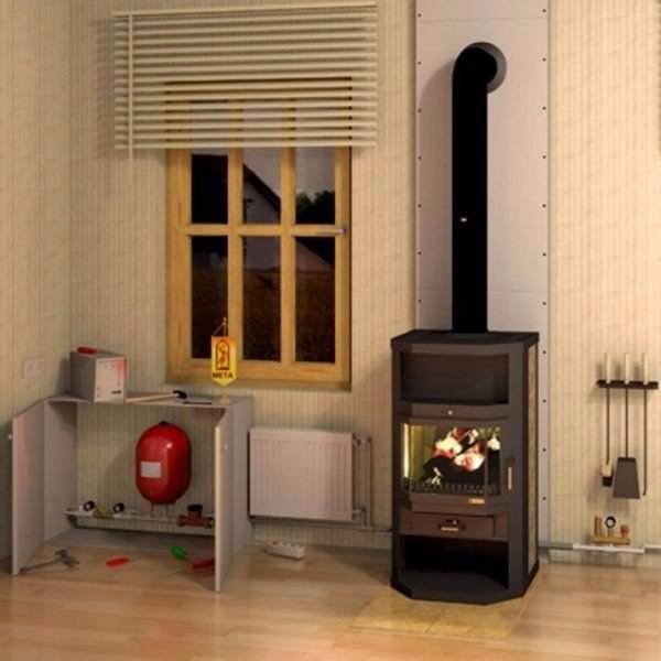 Fournaise avec circuit d'eau pour chauffage domestique