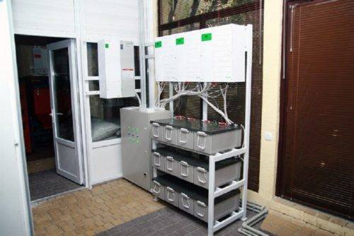 Chargeur solaire: dispositif et principe de fonctionnement de la recharge par le soleil