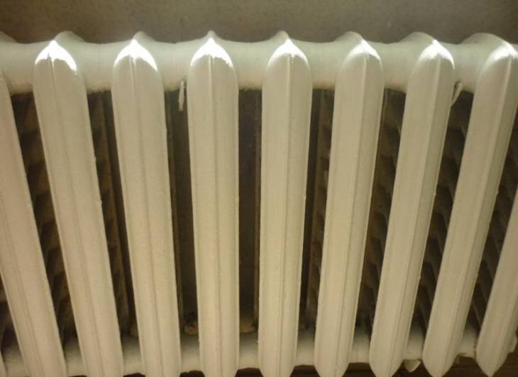 Comment peindre une batterie de chauffage : une technologie étape par étape pour peindre les radiateurs