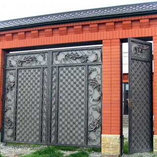 Types de portails pour une maison privée: nuances de choix + étapes d'installation à faire soi-même