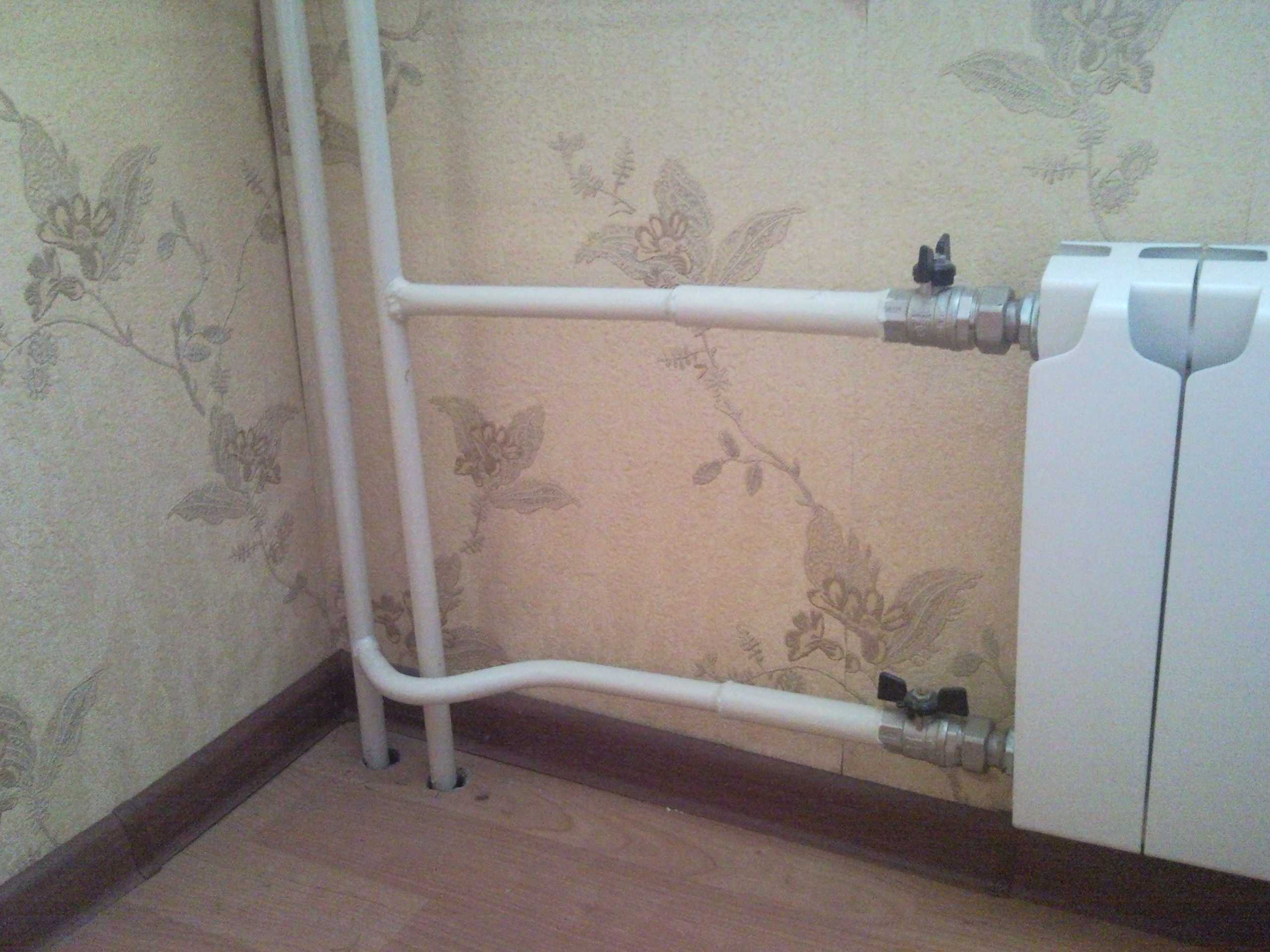 Remplacement des radiateurs de chauffage dans l'appartement. Conseil d'Expert