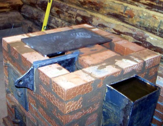 Comment construire un poêle russe: maçonnerie à faire soi-même, les meilleures commandes et schémas