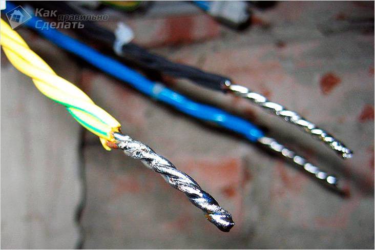 4 façons de connecter des fils d'aluminium