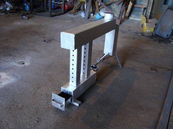 Comment fabriquer soi-même un poêle à ventre à l'huile usagée: un aperçu des meilleurs produits faits maison