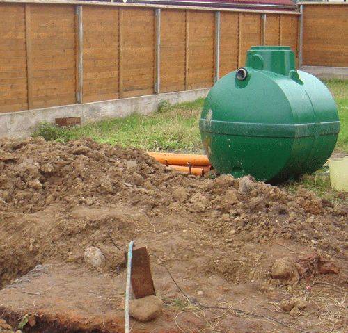 Vue d'ensemble de la fosse septique "Rostok": conception, caractéristiques techniques et nuances de fonctionnement