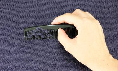 Un outil simple pour enlever le boulochage des vêtements en laine