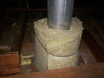 Comment isoler le plafond de la maison du côté du grenier