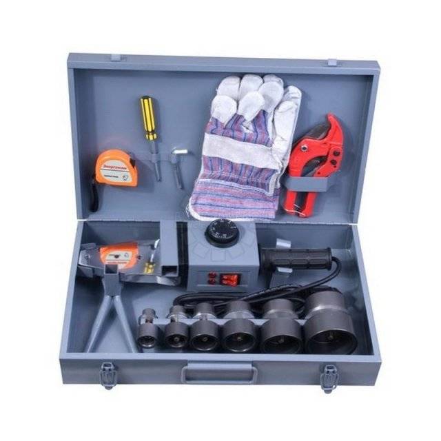 Plomberie en polypropylène à faire soi-même : tout savoir sur l'installation d'un système de tuyaux en plastique