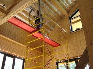 Isolation du toit des combles: un briefing détaillé sur l'installation de l'isolation thermique dans les combles d'un immeuble de faible hauteur