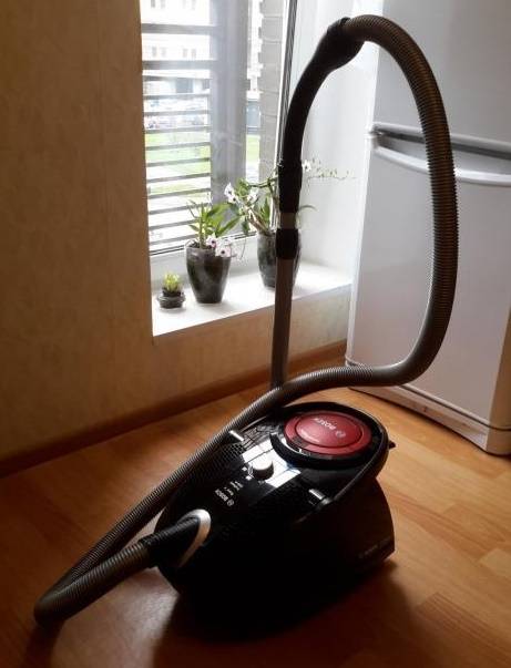 Présentation de l'aspirateur bosch gl 30 : un employé de l'état de série - pratique et sans fioritures