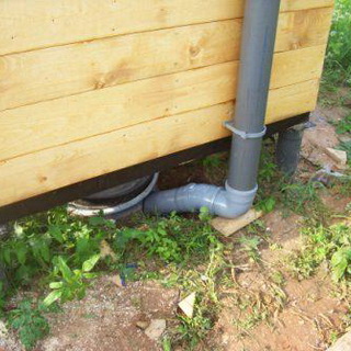 Toilettes à faire soi-même dans le pays: analyse de la technologie et de toutes les nuances de l'auto-construction