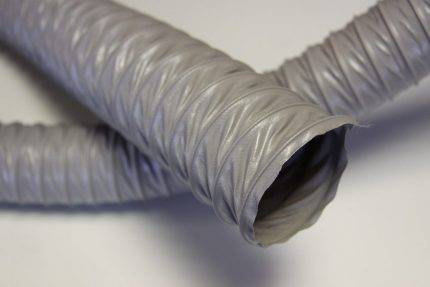 Tuyaux de ventilation en plastique pour échappement: types, leurs caractéristiques, application