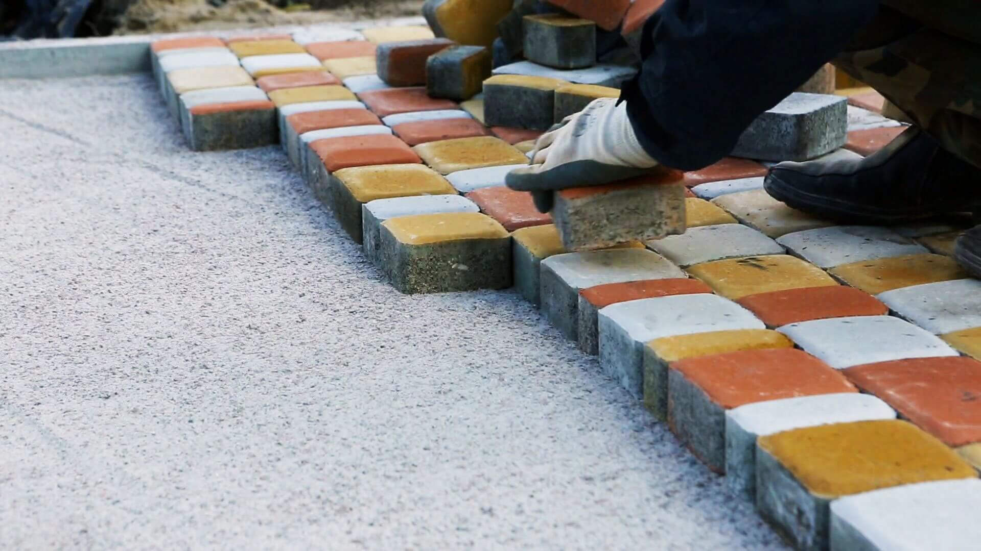 Quelle dalle de pavage est le meilleur polymère ou béton
