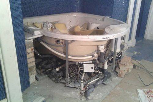 Équipement de bain à remous et d'hydromassage