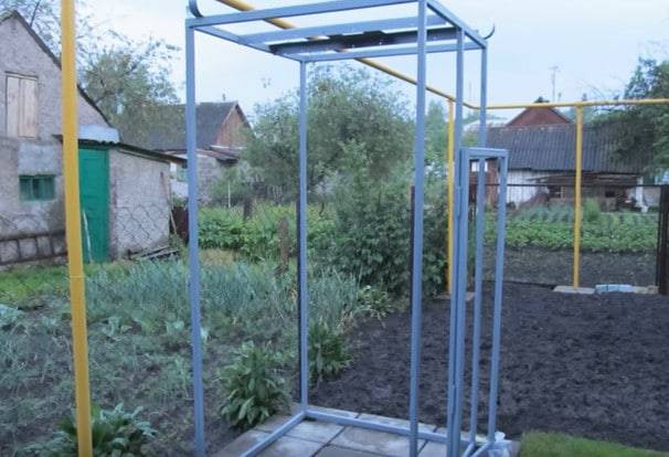 Placard sec à faire soi-même pour les chalets d'été: un guide étape par étape pour construire un placard sec en tourbe