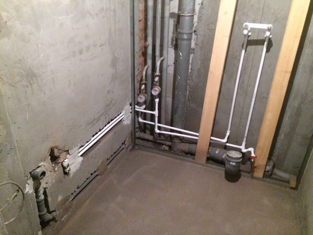 Système d'égouts dans un appartement: câblage, appareil de bricolage, comment faire correctement un égout dans un appartement