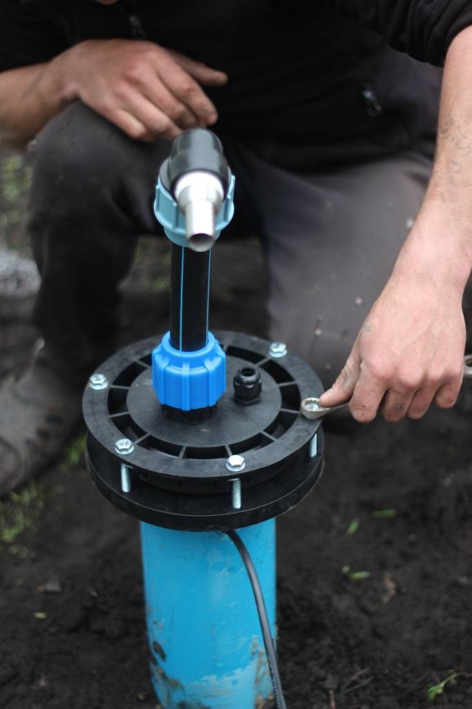 Tête de puits à faire soi-même - appareil, installation et installation