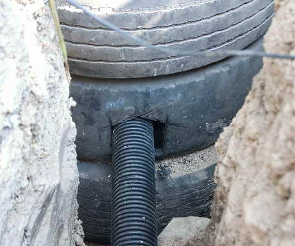 Comment organiser une fosse septique à partir de pneus de vos propres mains: instructions étape par étape