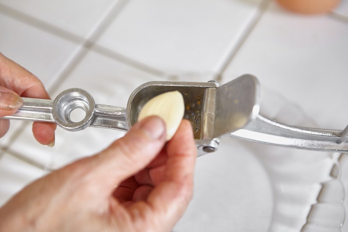 7 façons de supprimer facilement les étiquettes de prix des articles