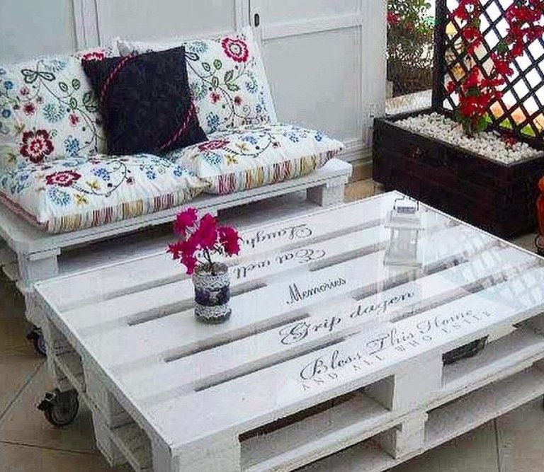 Comment fabriquer des meubles à partir de palettes: caractéristiques de l'utilisation des palettes, où se procurer des palettes? Materielle préparation. options de meubles de palette