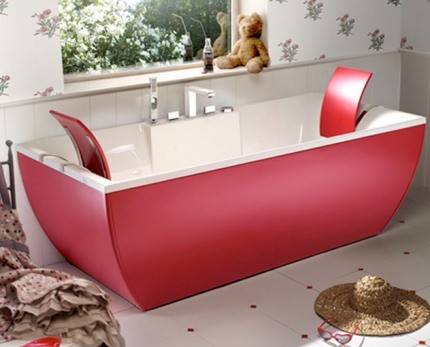 Entretien du bain acrylique à la maison: conseils utiles