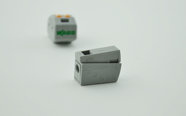 Borniers auto-serrants : types et étendue + recommandations pour les clients