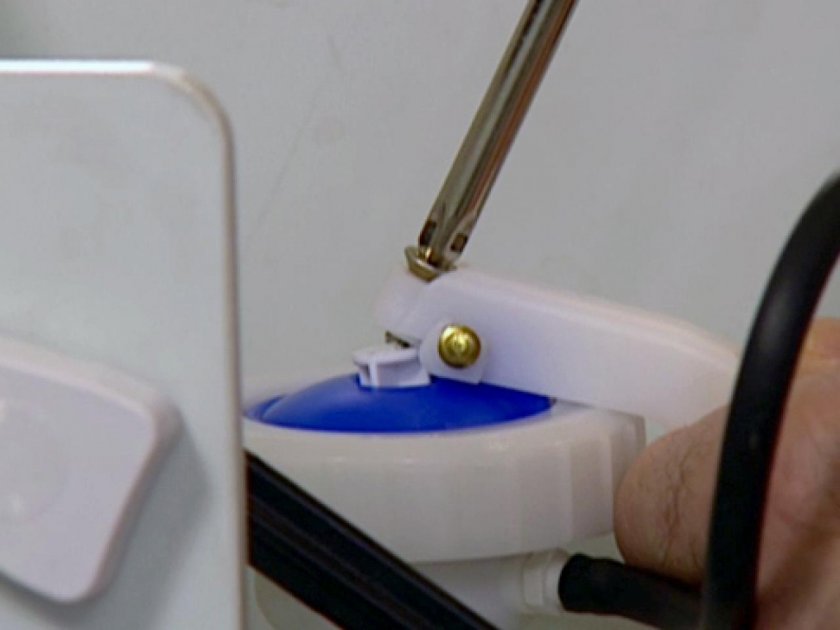 Que faire si les toilettes fuient. comment réparer une fuite de vidange