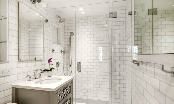 Types de cabines de douche : variétés, meilleurs fabricants + conseils pour choisir