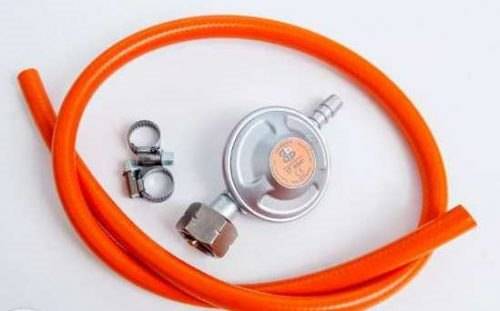 Qu'est-ce qu'un réducteur pour une bouteille de gaz: l'appareil et le fonctionnement de l'appareil avec un régulateur de pression