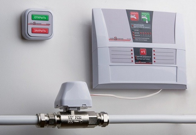 Aperçu de la protection contre les fuites d'eau "Akvastor": appareil, avantages et inconvénients, règles d'installation