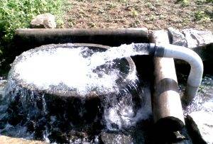 Nous nettoyons le puits nous-mêmes