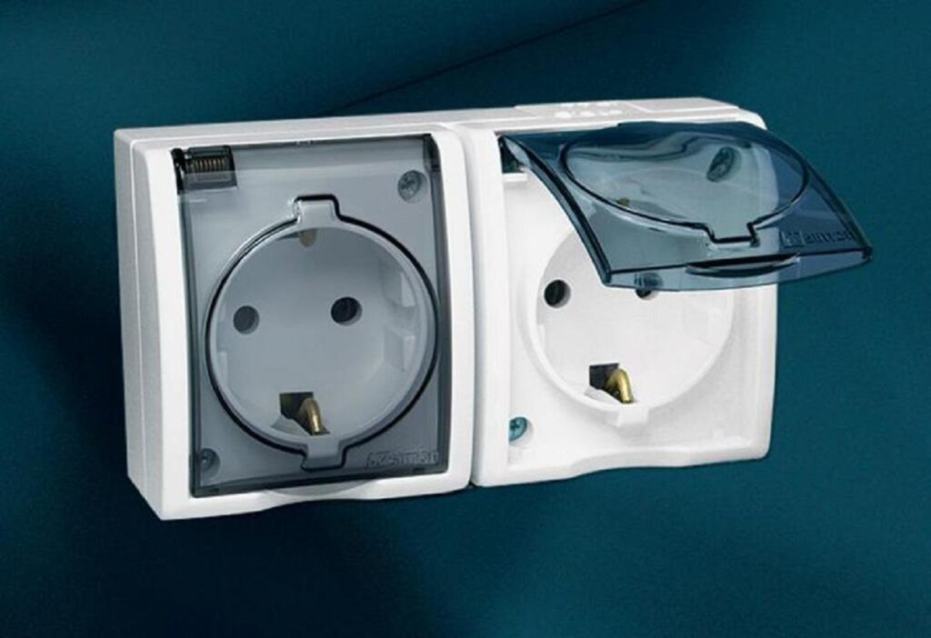 Installation d'une prise IP44