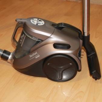 Test de l'aspirateur silencieux Tefal Silence Force TW8370RA : silencieux et fonctionnel - ne veut pas dire cher