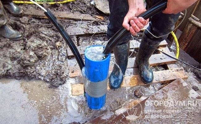 Rincer un puits de vos propres mains après le forage: instructions étape par étape pour effectuer les travaux