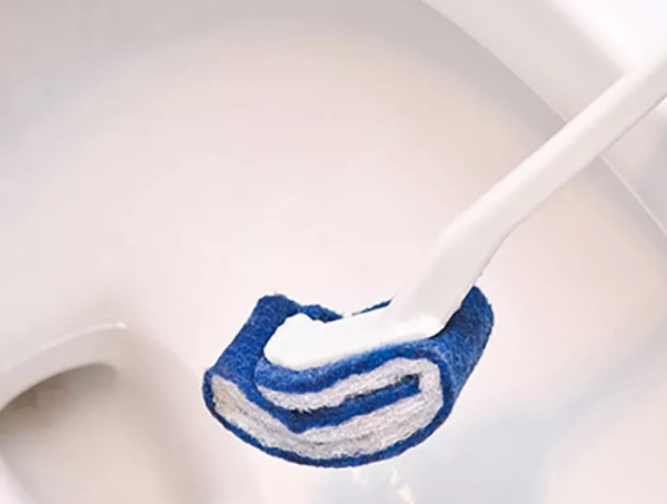 Comment nettoyer les toilettes des calculs urinaires, de la rouille et d'autres dépôts: le pour et le contre des différentes méthodes