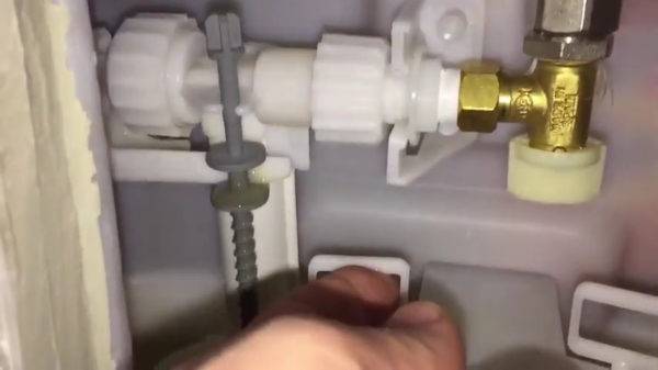 Comment réparer une installation de toilettes : pannes courantes et comment les réparer