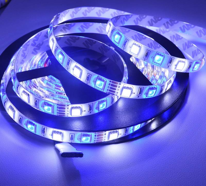Comment connecter une bande LED: les principales étapes d'installation et de connexion